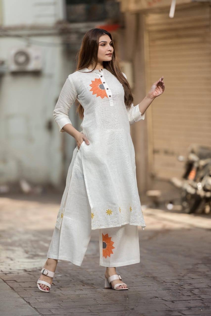 Shanaya Handpainted Kurta Set