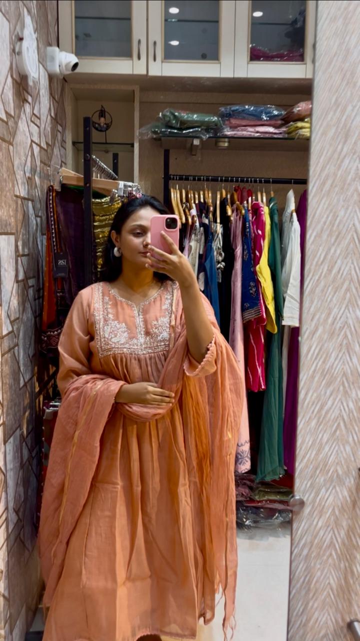 Hetvi Mul Chanderi Three Piece Set