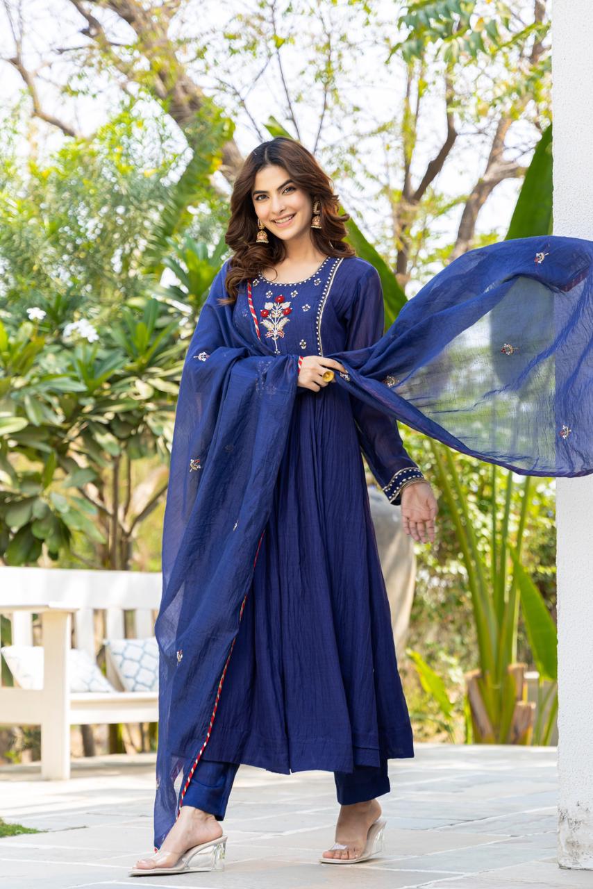 Zalak Mul Chanderi Three Piece Set