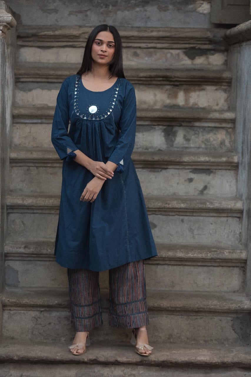 Meera Kurta Set