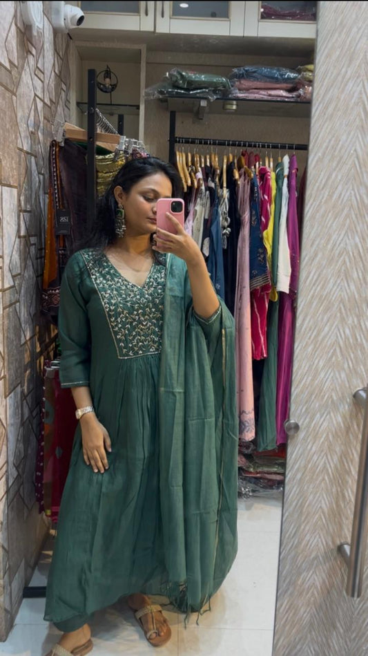 Kriti Mul Chanderi Three Piece Set