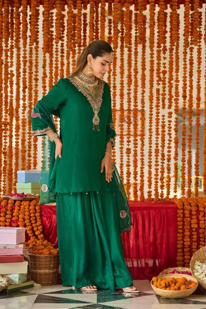 Srisha Pallazo Set